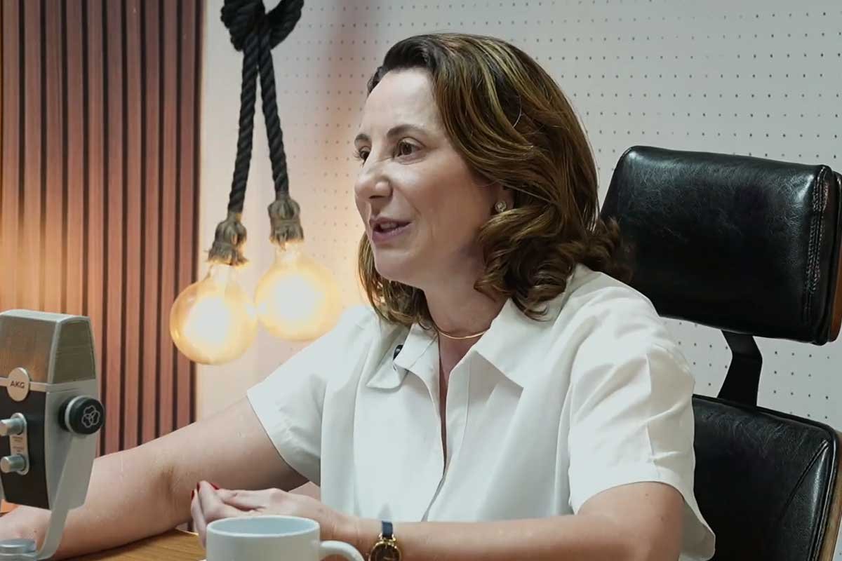 Jaqueline Cassol confirma pré-candidatura, relata episódios marcantes da trajetória e defende protagonismo feminino na política