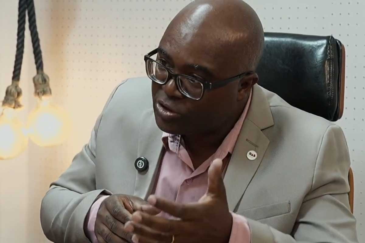 Pré-candidato do PSOL, Luiz Carlos Teodoro defende gestão "humanista", critica filas na saúde e propõe diálogo com o governo federal